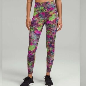 💜🩷Lululemon Wunder Train High-Rise Tight 25"
Vivid Floral Tone Multi